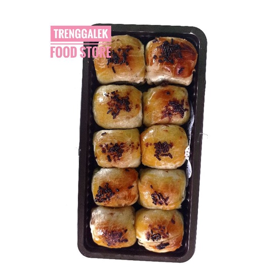 

BOLEN PISANG COKLAT KEJU TAPE PREMIUM EDITION