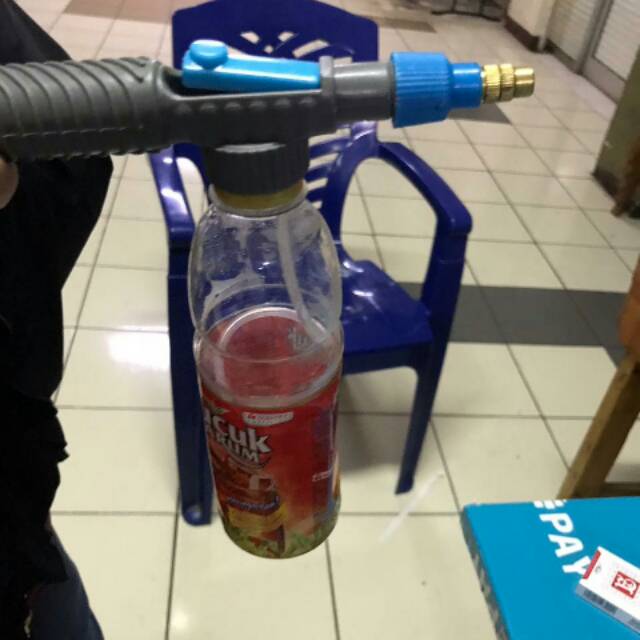 Semprotan disinfektan