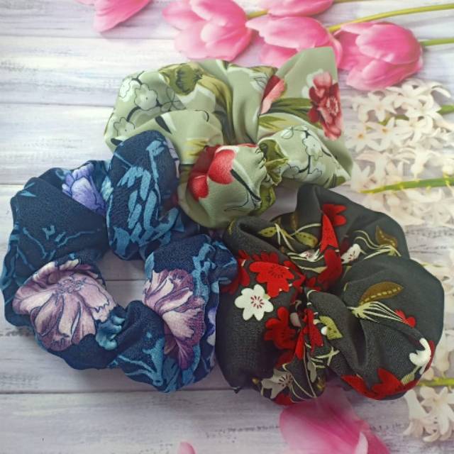 Kuncir Ikat Rambut Donat Floral Korea Scrunchie Cepol Hijab RANDOM MOTIF/Ikat rambut Korea