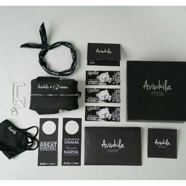 Album Lahir Istana Boneka  X Aviwkila Merchandise Exclusive