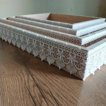 Hantaran Renda / Seserahan / Tray / Kotak Kayu