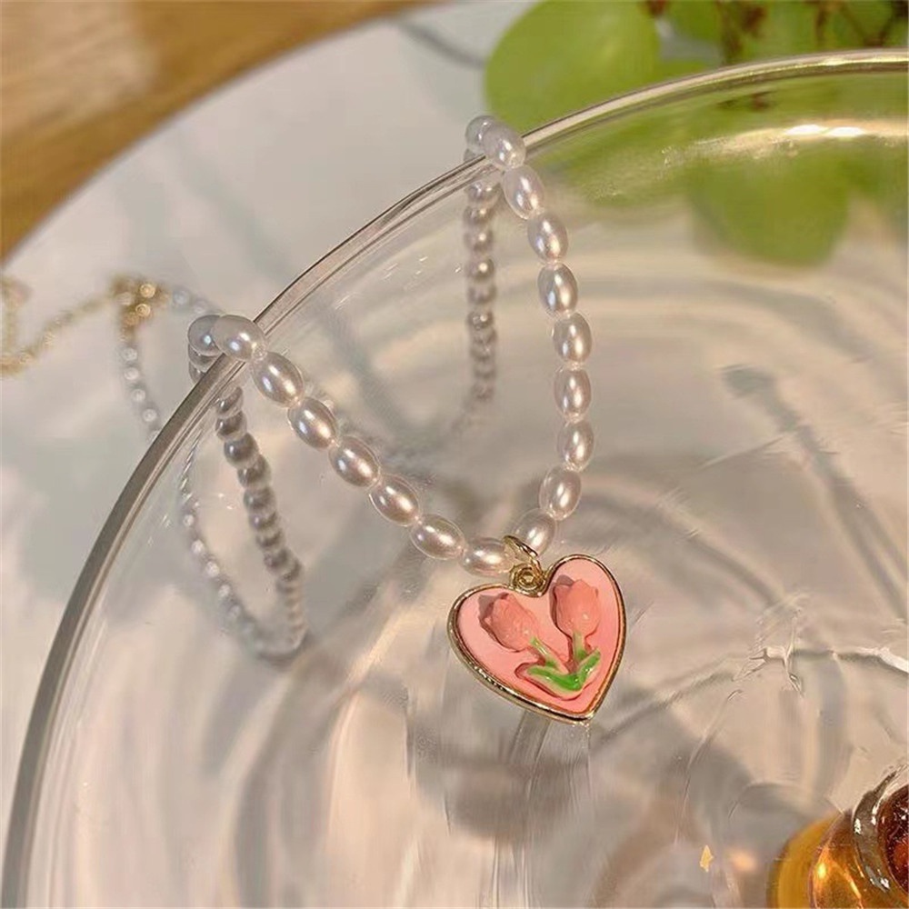 Kalung Rantai Klavikula Hias Liontin Hati Tulip peach Mutiara Gaya Korea retro Untuk Wanita