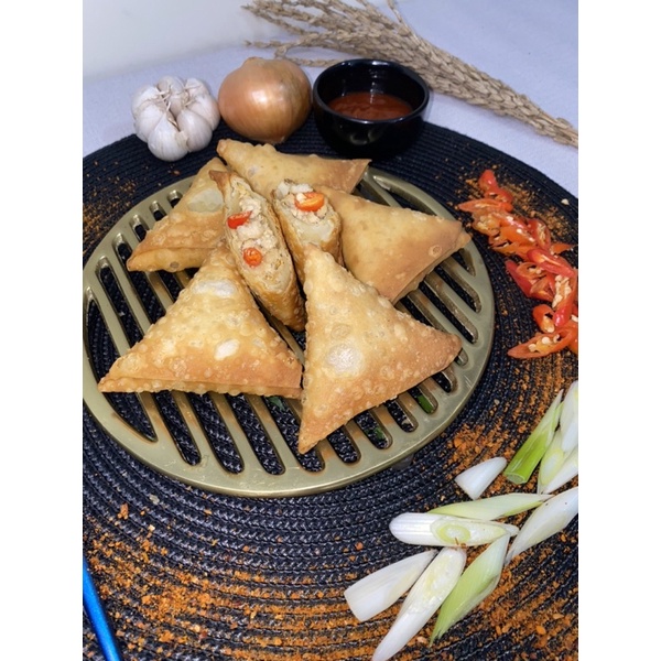 SAMBOZA AYAM CREAMCHESE