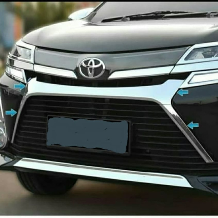 List lis grille GRILL BUMPER  depan TOYOTA avanza  VELOZ velos 2019 2020 2021 CHROME CROME tempel