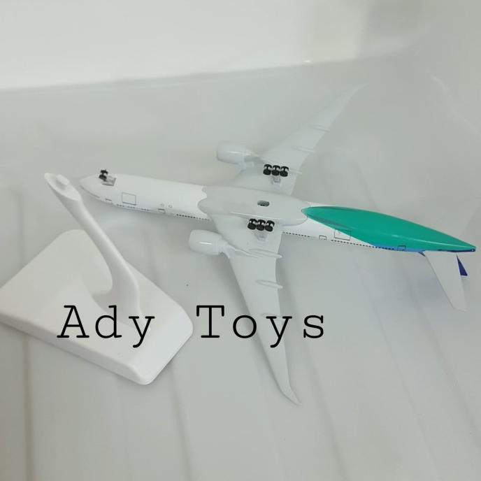 Garuda Indonesia Airplane Model Miniatur Pajangan Pesawat Uk Besar