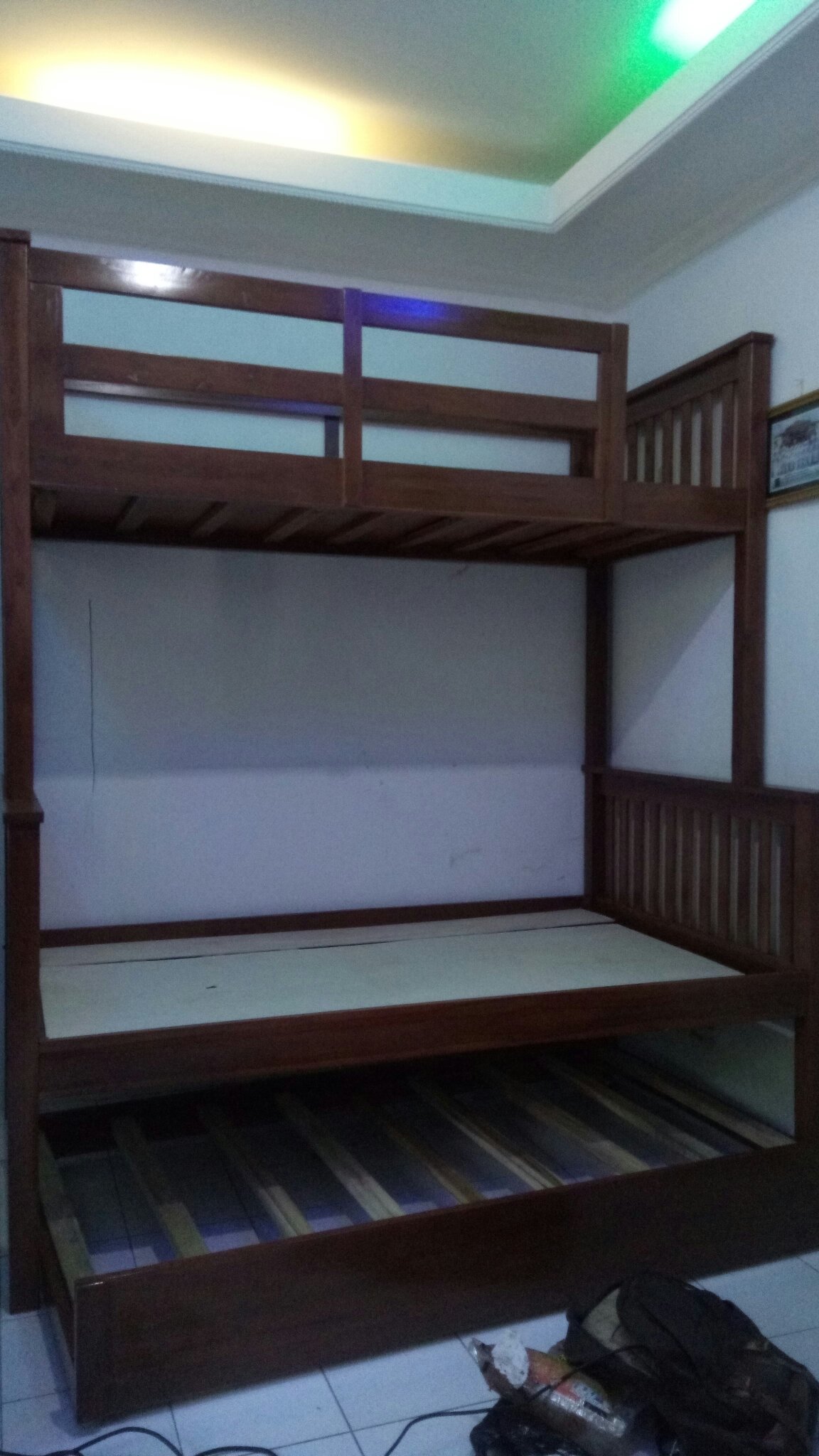 Ranjang Susun Jati Tingkat 90x120 Dengan Laci