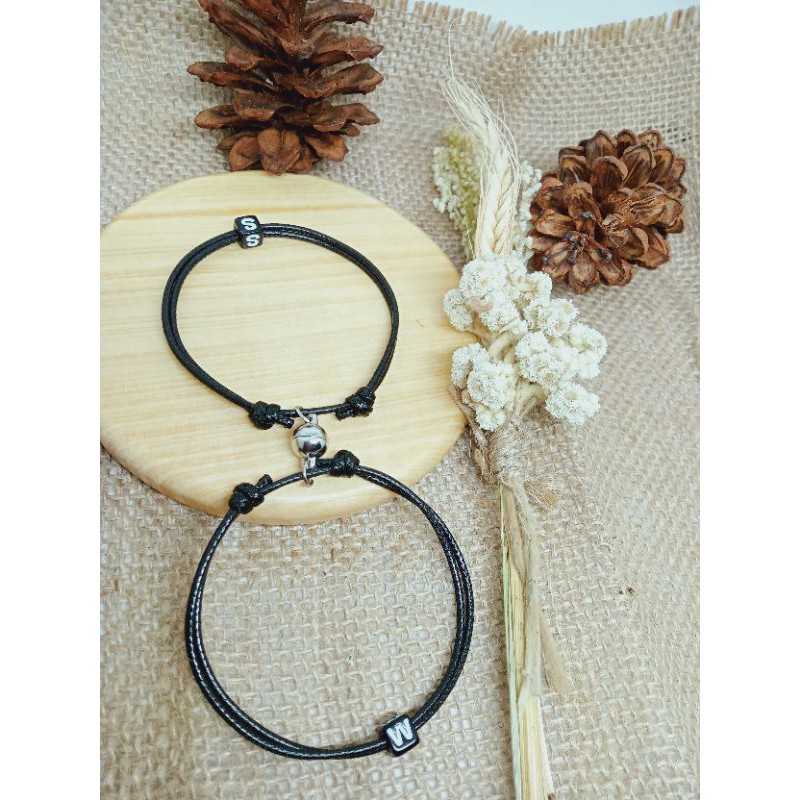 gelang couple magnet nama kamu 1 pasang(2 gelang) GELANG TERPOPULER GELANG LUCU GELANG TERPOPULER GELANG INISIAL GELANG HURUF GELANG LUCU GELANG PASANGAN GELANG MAGNET GELANG TERLARIS GELANG NAMA GELANG AESTHETIC GELANG TERMURAH GELANG LUCU  TERPOPUPER