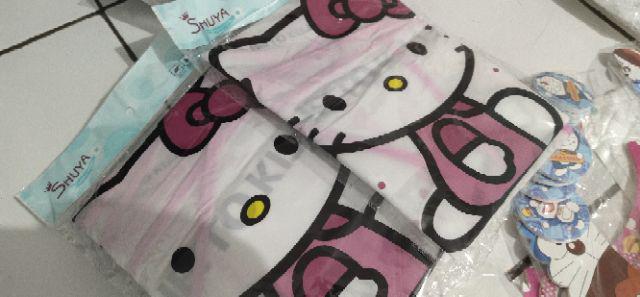 Peralatan Memasak Celemek: Motif Hello Kitty Bahan Tahan Air Dan Minyak