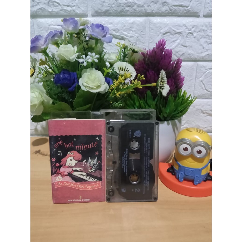 Kaset RED HOT CHILI PEPPERS - ONE HOT MINUTE