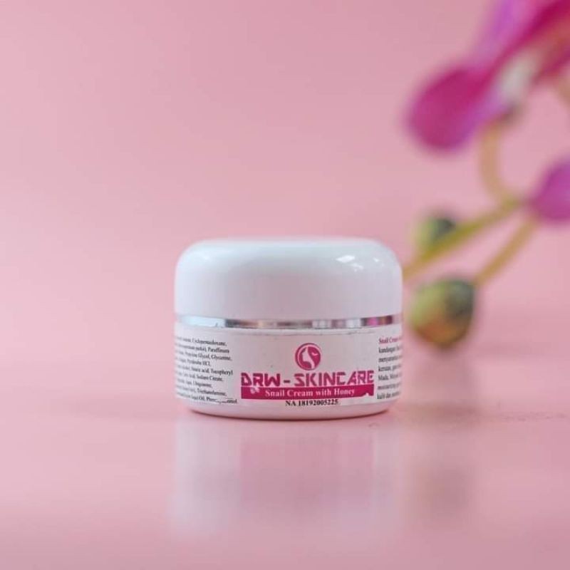 snail cream with honey