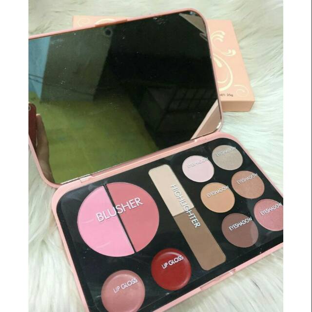 Make Up Kit Forever Nude