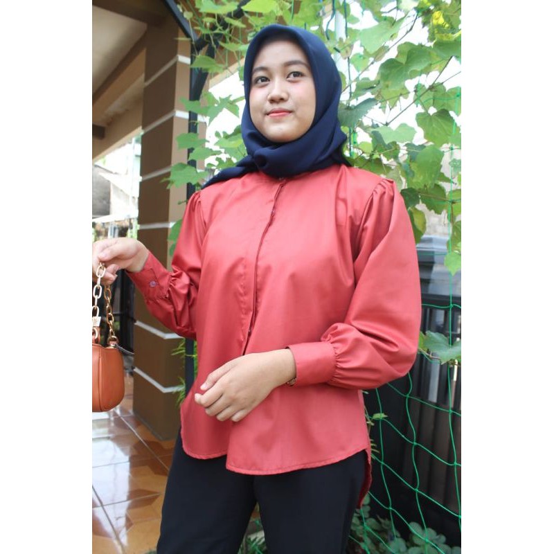 Baju atasan kemeja polos lengan balon panjang kerja kantor kuliah fashion ootd cewek wanita