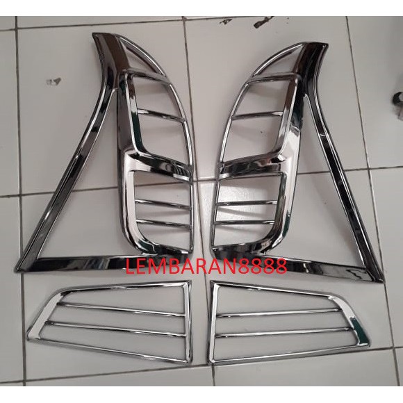 Garnish Belakang Avanza 2016 - 2018 Chrome