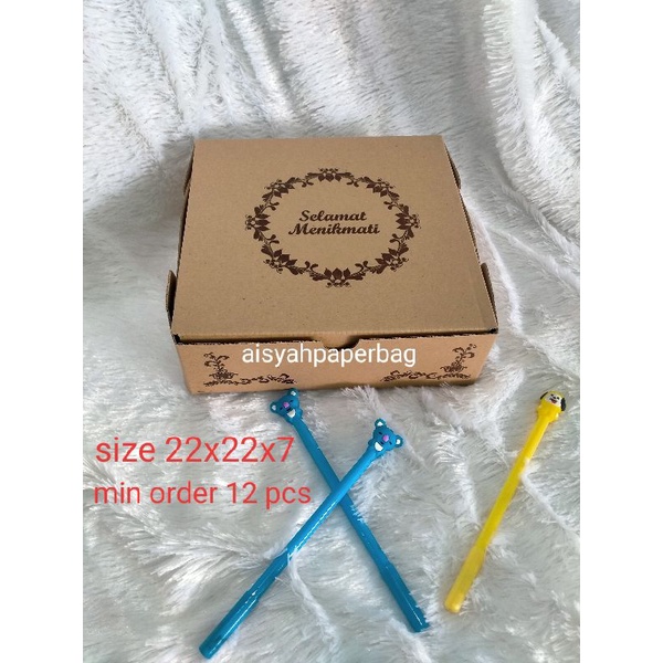 

box nasi motif ukuran 22x22