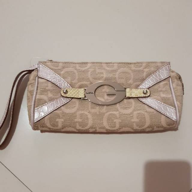 Guess Clutch