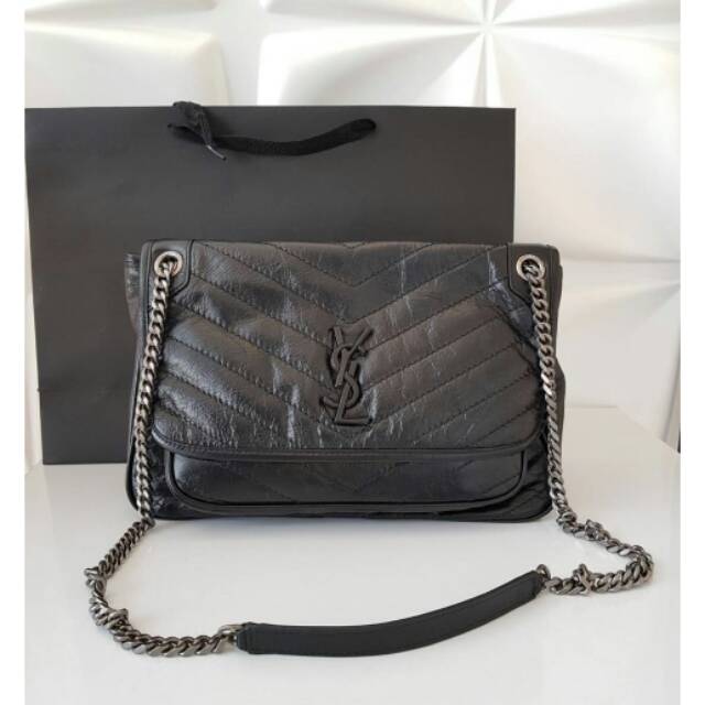 YSL Large Mirror Ori / YSL Large Niki Chain Bag In Crinkled And Quilted Leather