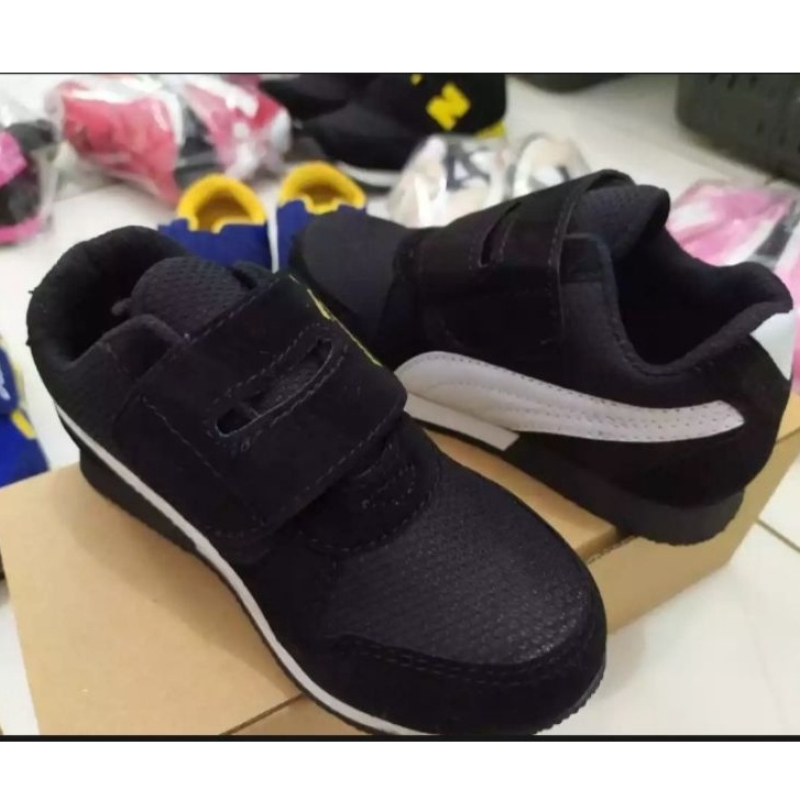 mdaffstore - sepatu sneakers imitasi anak laki laki dan perempuan