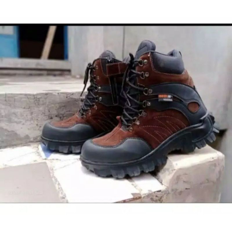 SEPATU SEFETY GUNUNG PRIA UJUNG BESI HAIKING TOURING