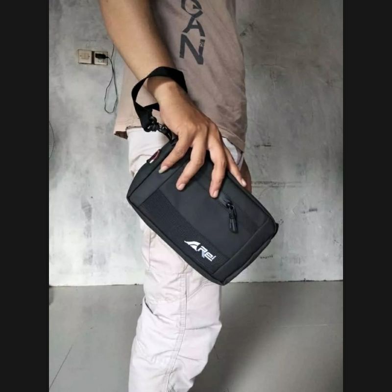 Clutch Pria Hand Bag Pria Wanita AREI Anti Air Pouch Tas Tangan Tas Selempang Pria Rei Noris Waterproof Premium Murah