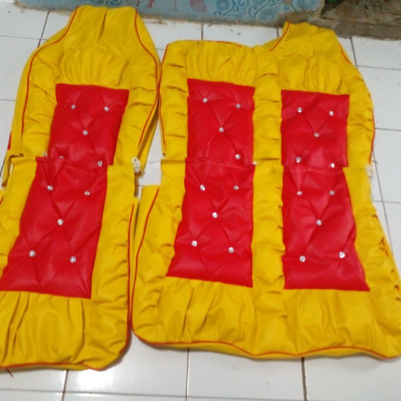 Cover/Bungkus Jok Mobil Truk Canter Warna Kuning Kombinasi Variasi Sofa