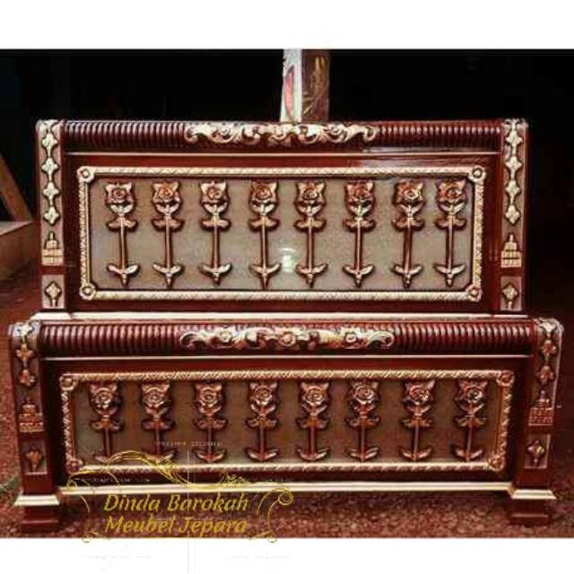 RANJANG / DIPAN TEMPAT TIDUR ANDREANA MEWAH ( Kayu jati pilihan & ukir berkualitas meubel jepara )