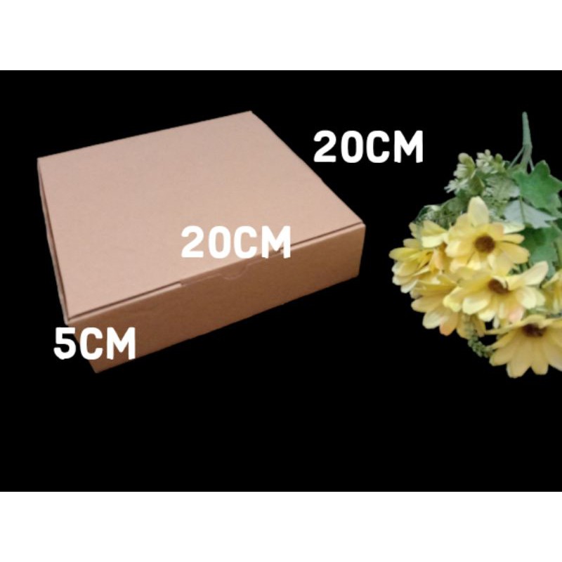 

Box Hampers Kardus 20x20x5cm