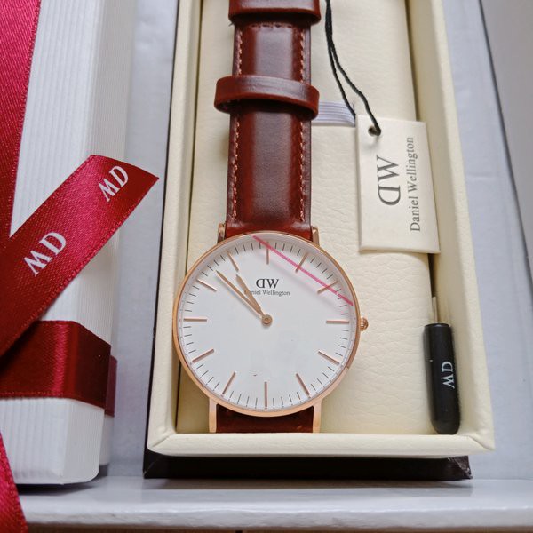 TERLARIS -  JAM TANGAN WANITA DANIEL WELLINGTON DW ORIGINAL