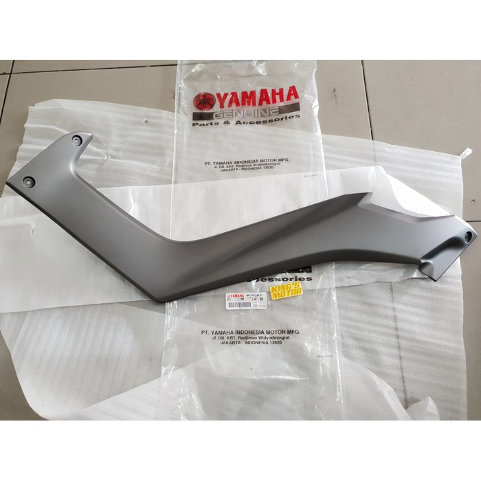 COVER SIDE / COVER BODY TENGAH / COVER SAMPING TANGKI NMAX ASLI YAMAHA