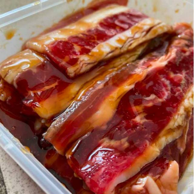 

Daging slice berbumbu marinasi rasa teriyaki (500gr)