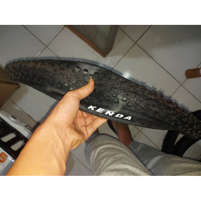 ban luar kenda 27.5 x 2.10