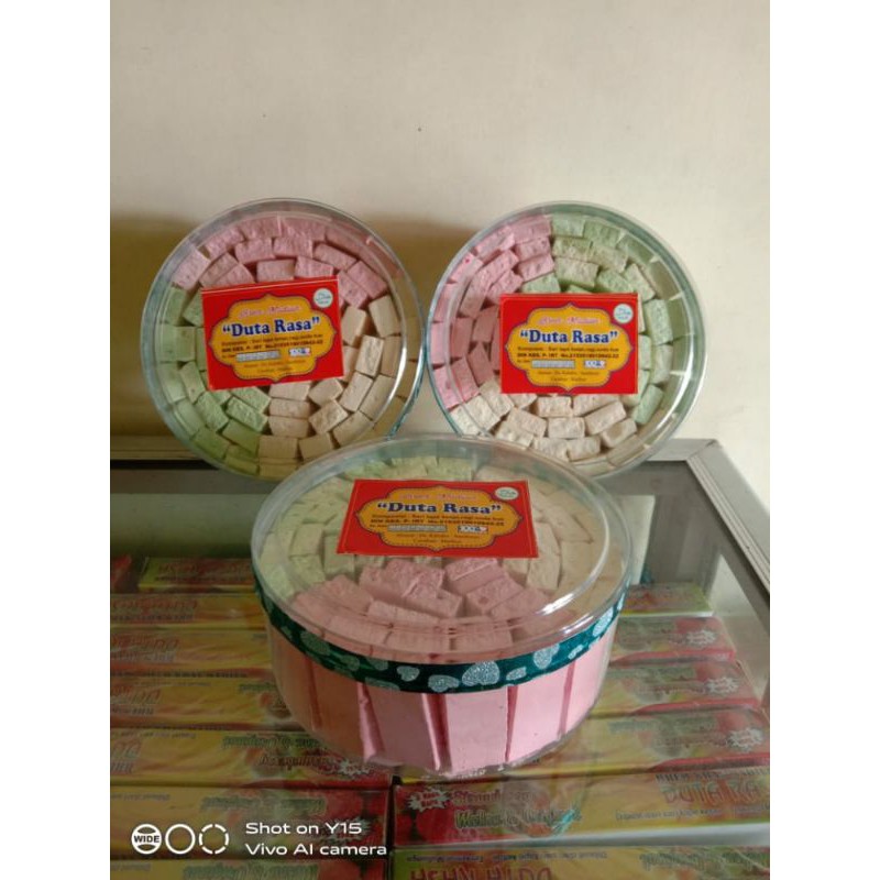 

Brem toples besar