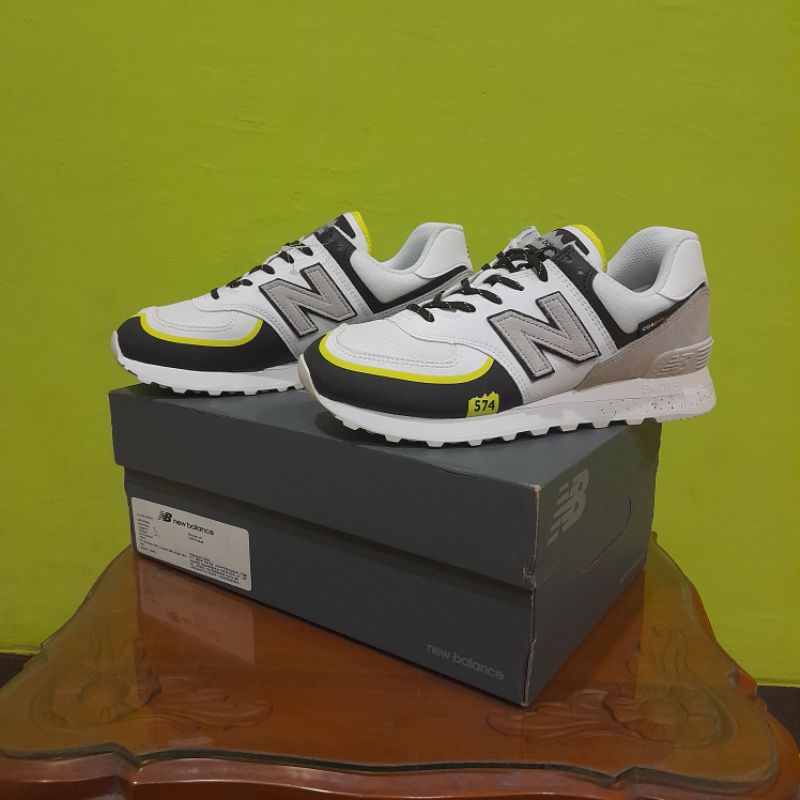 Sepatu Sneakers New Balance 574 White Lime | Original Guarantee Authentic Resmi BNIB