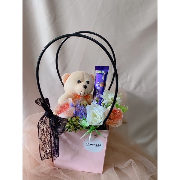 bucket bunga| bucket snack | bucket box | hadiah ulang tahun | hadiah wisuda | flower box