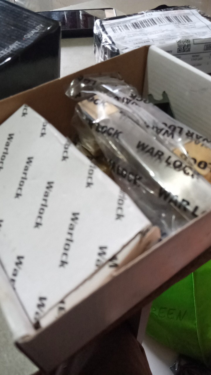 Warlock  Pintu Kecil S3 Sn/gp Handle Door