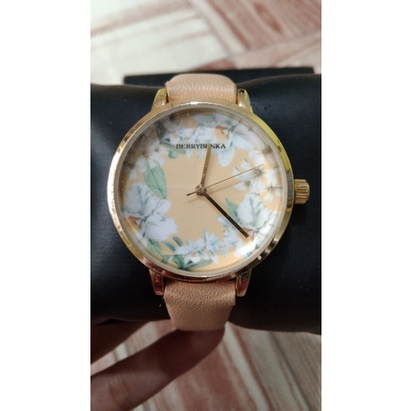 JAM TANGAN WANITA BERRYBENKA PRELOVED
