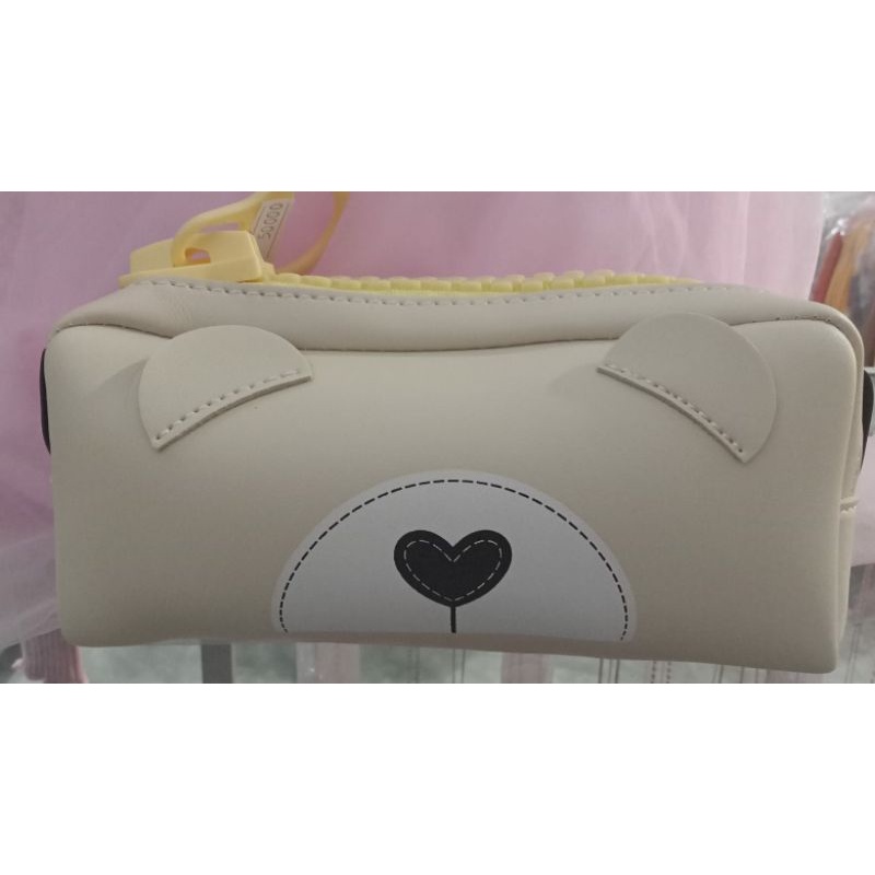 

Pouch/ Kotak Pensil/ Wadah Make up