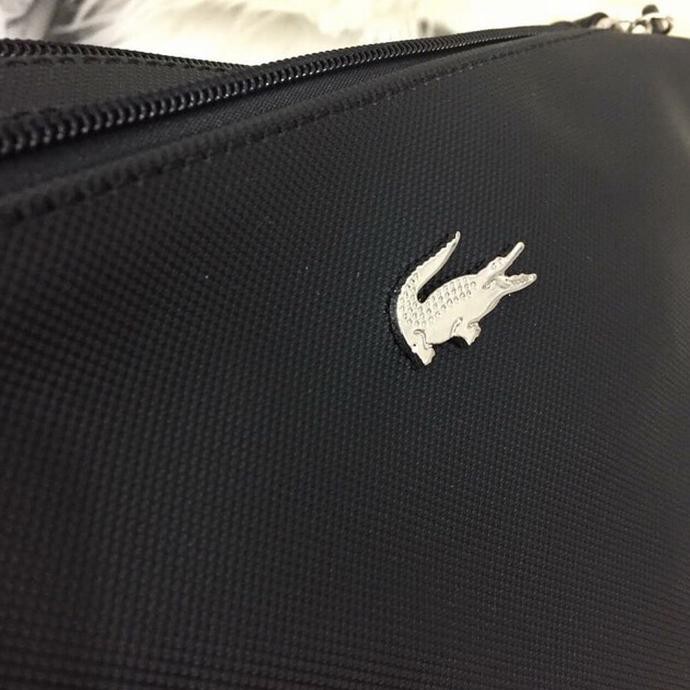 Tas Wanita Selempang Slingbag Lacoste 2Ruang Kanvas Waterproof Import