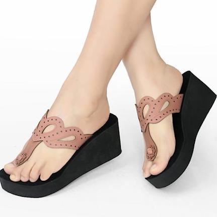 ➠Laris➠ Sandal Wanita Wedges Kekinian Premium Trendy Style Sendal Karet Korea Hak Tahu Kickers Brand