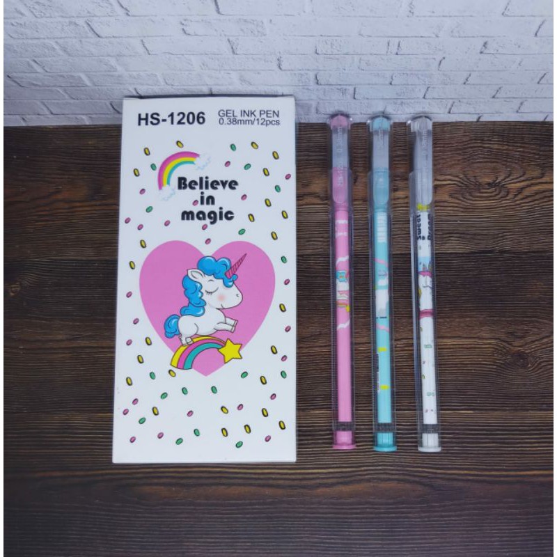 

Pen Gel Segitiga Unicorn