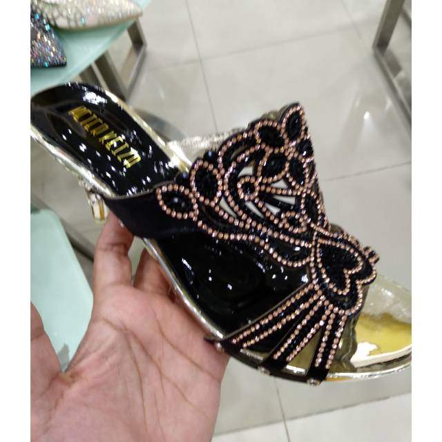 Sandal pesta peter keiza