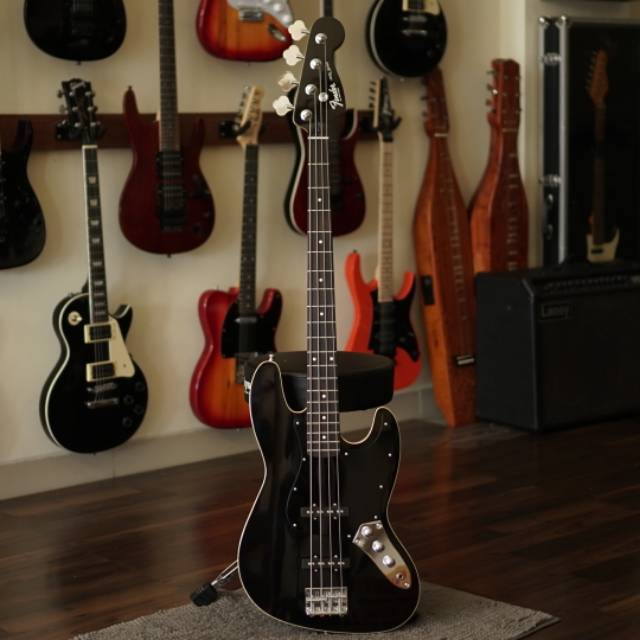 Bass Fender Jazz Bass Limited Edition Hitam (GOJEK)