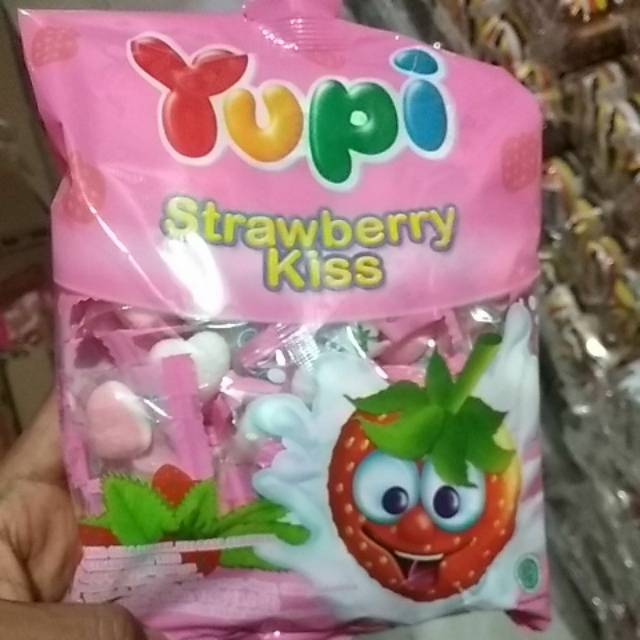 

yupi strawberry kiss 120 gr