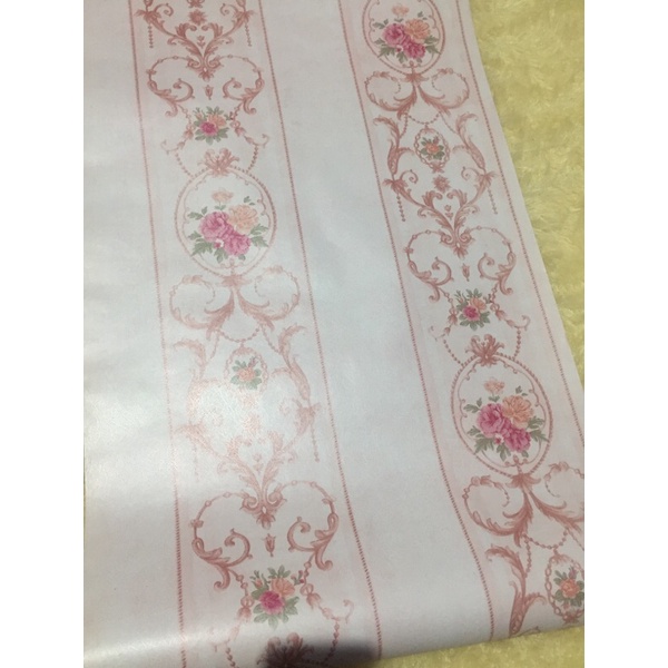 wallpaper cream bunga vintage
