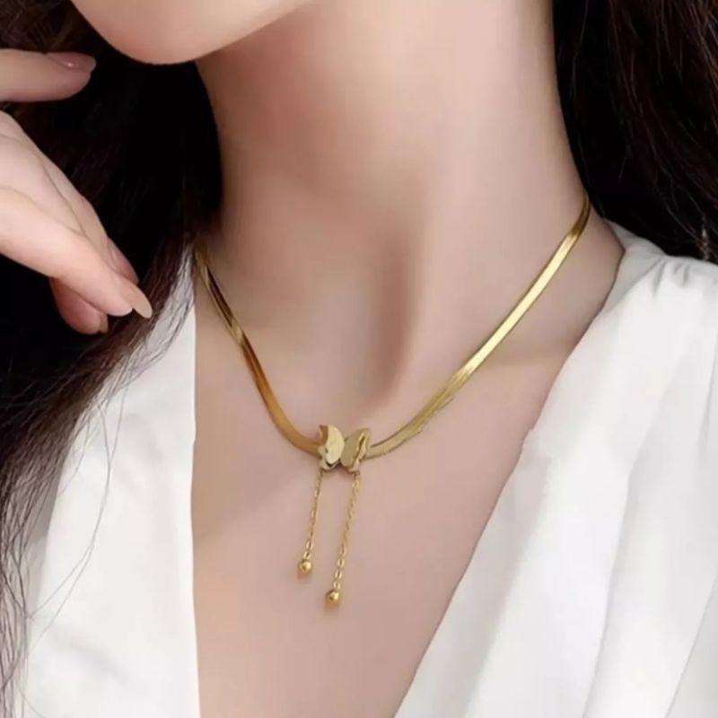 Kalung Titanium Cewek Simple Model Kupu