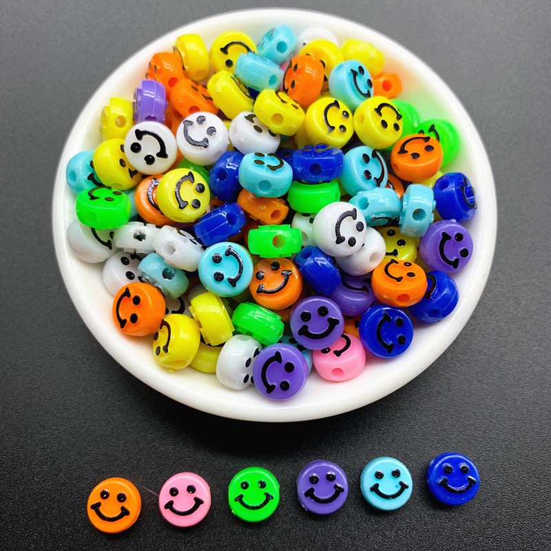 50pcs / Pack 10mm Manik-Manik Akrilik Motif Smiley Untuk Gelang