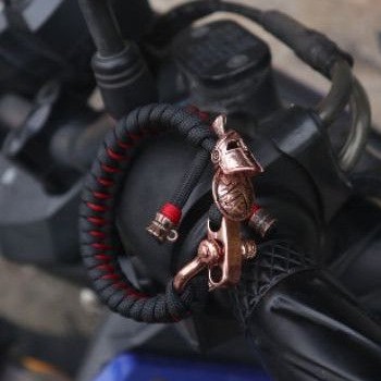 Spartan Set Adjustable Shackle Paracord Bracelet