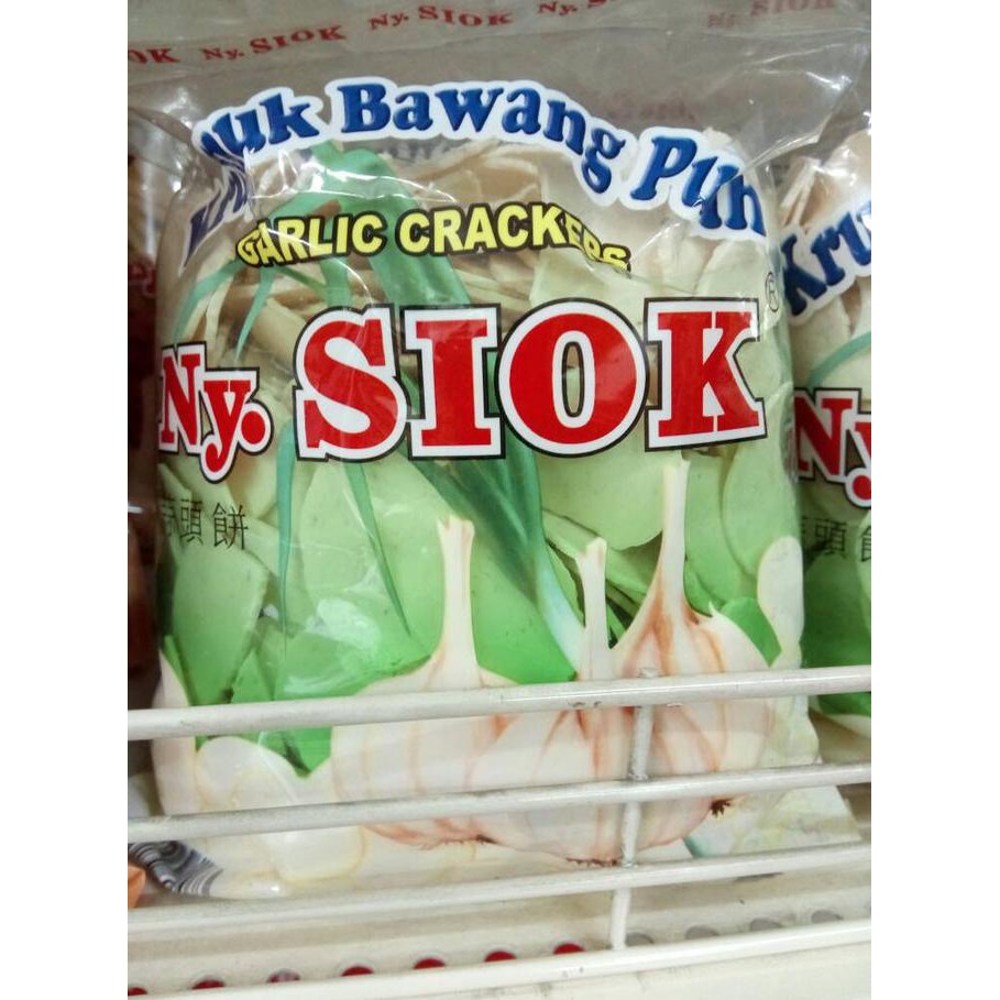 

Ny. Siok Kerupuk Bawang Putih