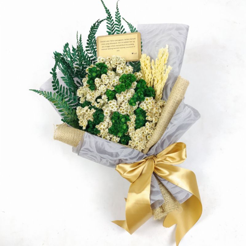 buket rangkaian bunga kering lokal hadiah ulang tahun