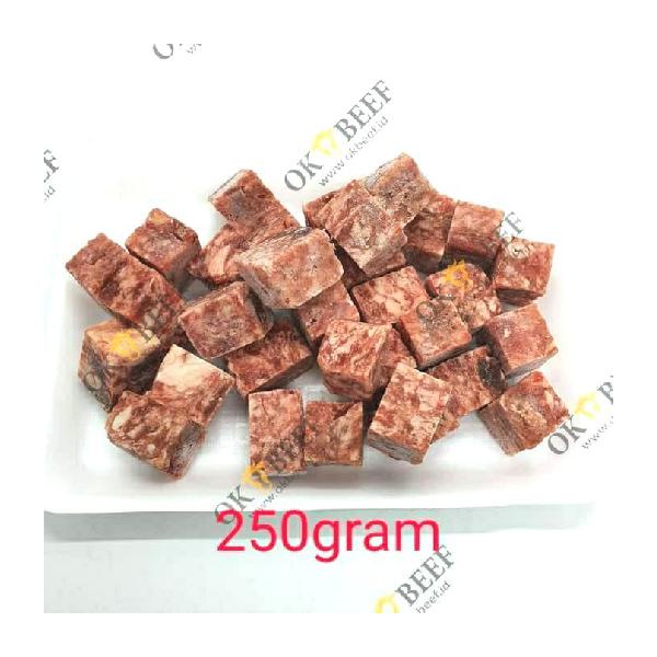 

Saikoro Beef Premium Wagyu Cubes Meltik Steak Bites 250gram