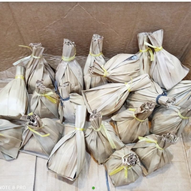 

Belacan / terasi daun kalimantan